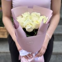 Букет Букет 7 белых роз Бозэл