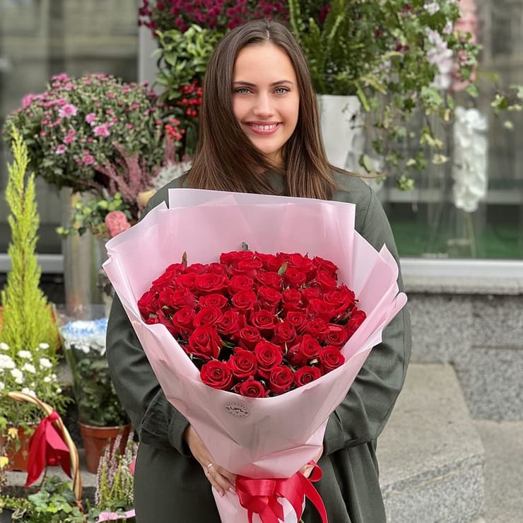 51 красная роза  – доставка цветов в Душанбе
