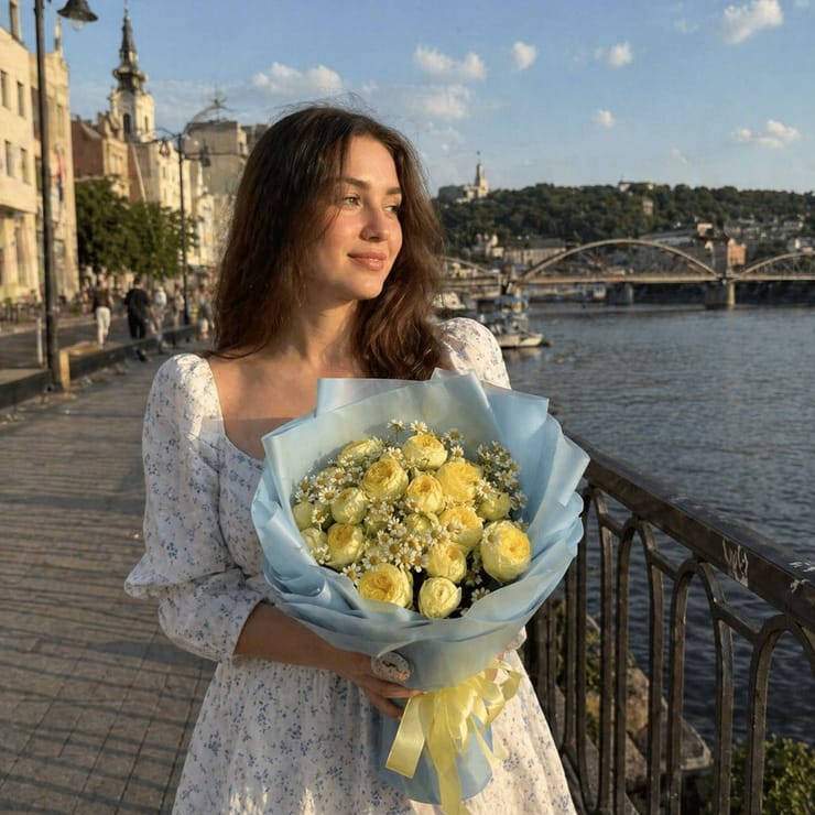 Улыбка лета Букет желтых роз 9шт – доставка цветов в Душанбе